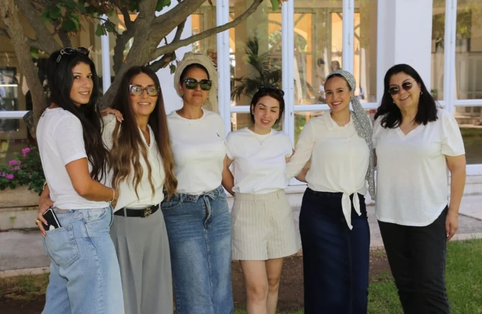 שש מתוך עשרים תומכות הלמידה שפתחו את שנת הלימודים כמורות ומחנכות